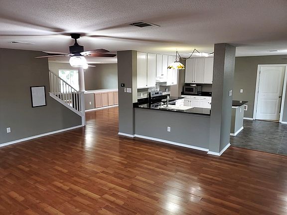 5th image of 1155 Forest Bluff Trl