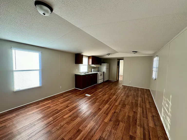 328 E Jackson Blvd #3 — Photo 3