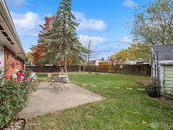 4th image of 790 Kathryn Dr