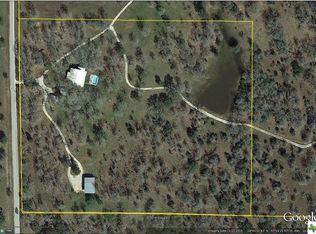 571 Sunset Rd, Goliad, TX 77963