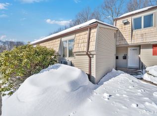 Woodside Circle, Rocky Hill, CT 06067