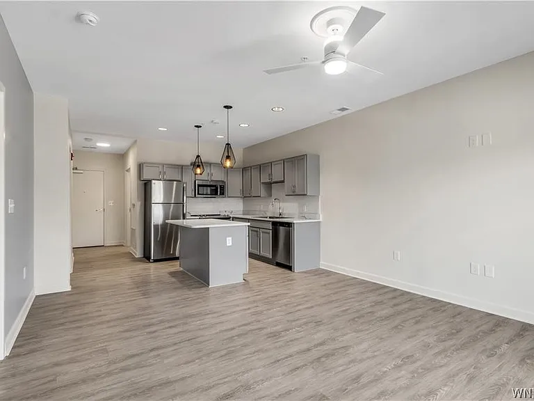 5712 Main St #240 — Photo 7