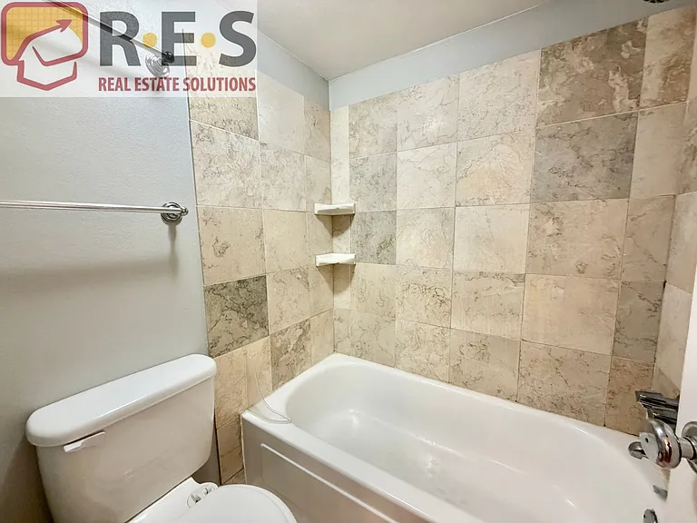 1125 N Washington St #301 — Photo 2