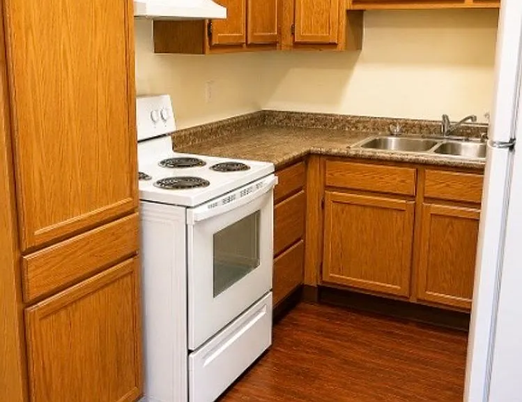 1445 Norcova Ave — Photo 4