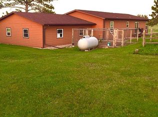 27877 Lariat Cir, Hot Springs, SD 57747