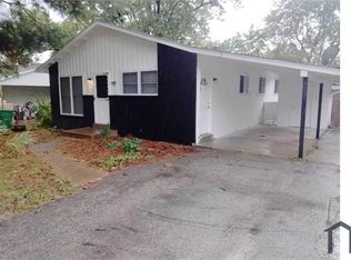 9625 Glen Owen Dr, Saint Louis, MO 63136