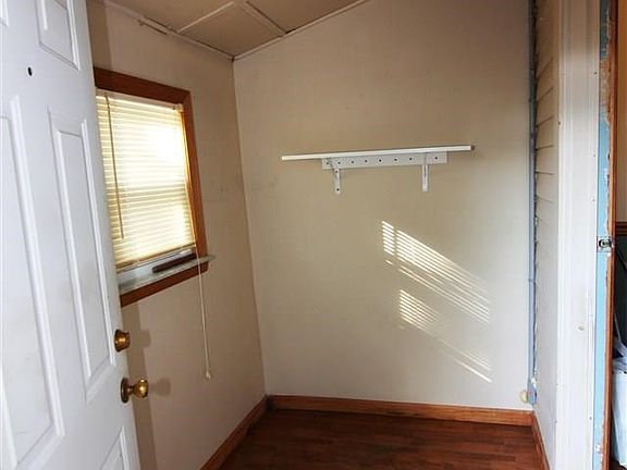 3rd image of 2269 King St