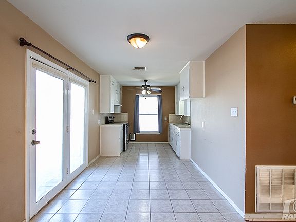 4th image of 2112 W Avenue M