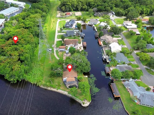 4420 Canal Dr, Sanford, FL 32771