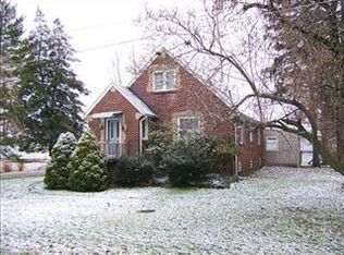 76 W Tibbitts St, Geneva, OH 44041