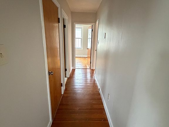 4th image of 245 Cory St #3