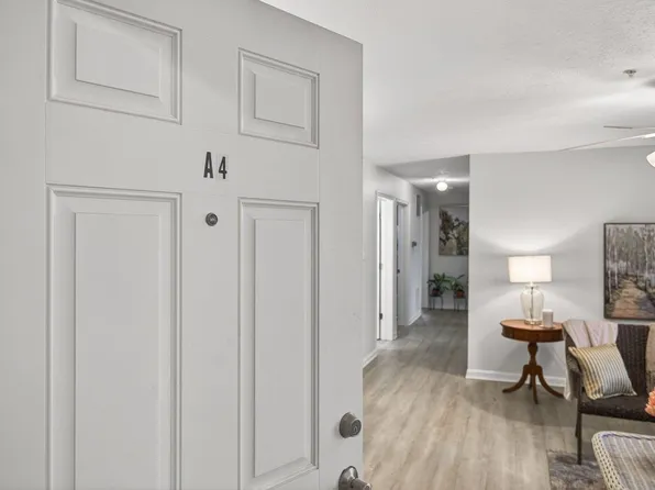 1282 Ox Rd Unit A4, Woodstock, VA 22664