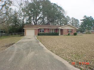 511 Meadow Ln, Deridder, LA 70634