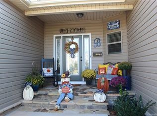 164 Greythorn Dr, Statesville, NC 28625
