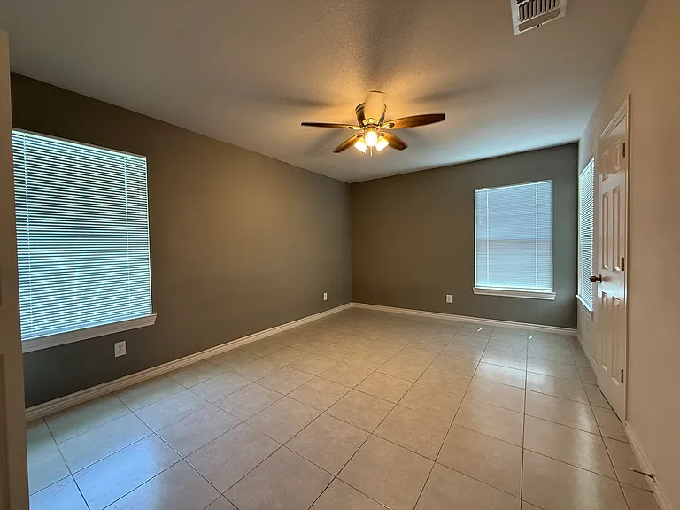 231 Gazel Dr — Photo 13