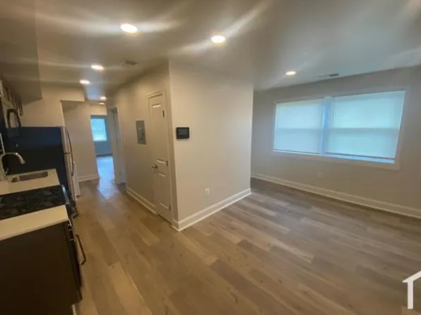 424 55th St NE #11, Washington, DC 20019