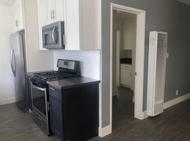 95 Michigan Ave. Pasadena, CA 91106, 2 beds  1.0 baths (800 sqft)