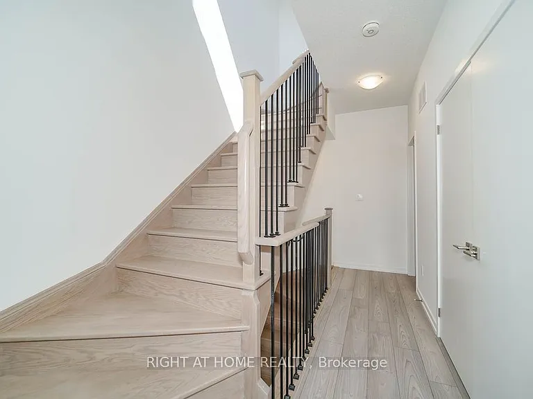 11 Lytham Green Cir #11 — Photo 28