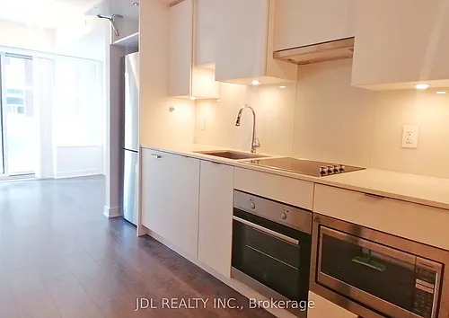 195 Redpath Ave #807 Photo 1