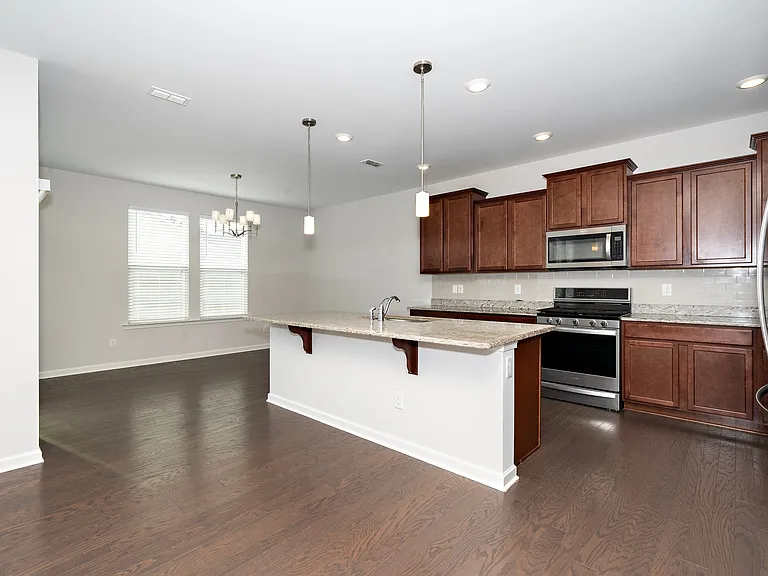 4050 Reunion Creek Pkwy — Photo 6