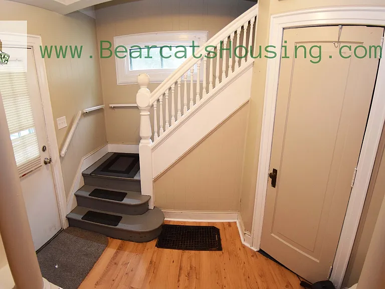 44 Walnut St — Photo 8