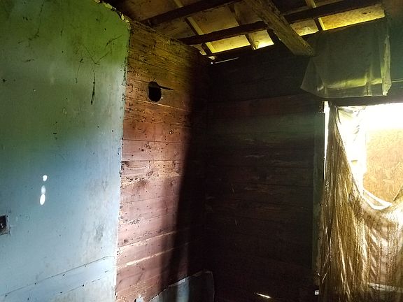 4th image of 8219 Canyon St