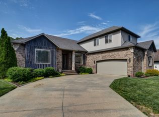 5215 E Hackberry St, Springfield, MO 65809
