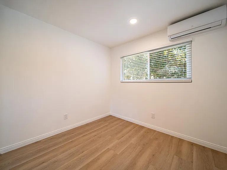 420 S Stoneman Ave #A — Photo 10