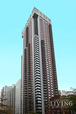 Rented by NY Living Solutions | media 27