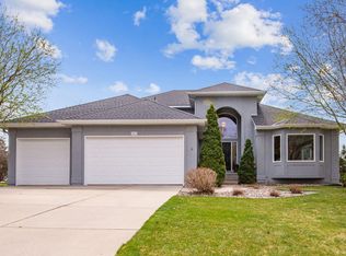 2165 Majestic Way, Chanhassen, MN 55317
