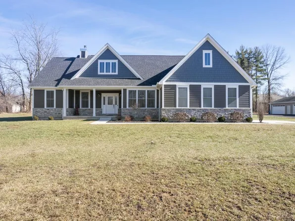 4014 Amelia Olive Branch Rd, Batavia, OH 45103