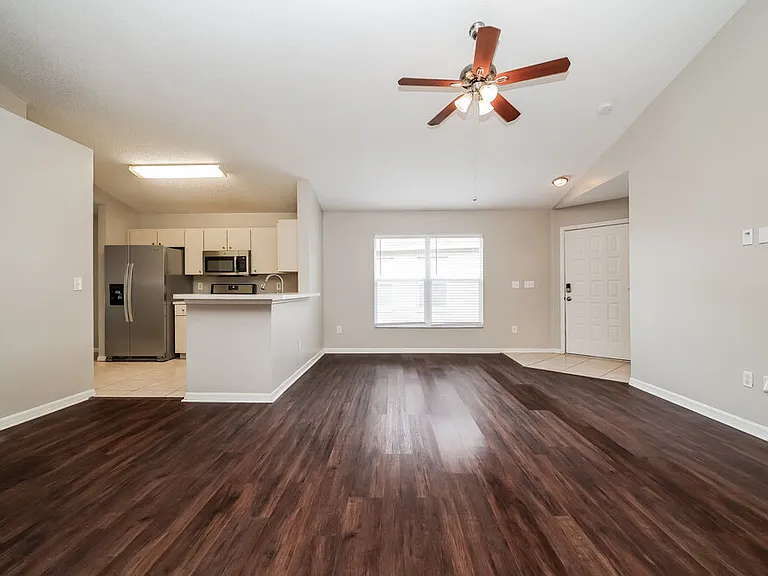 6713 Summer Cove Dr — Photo 4