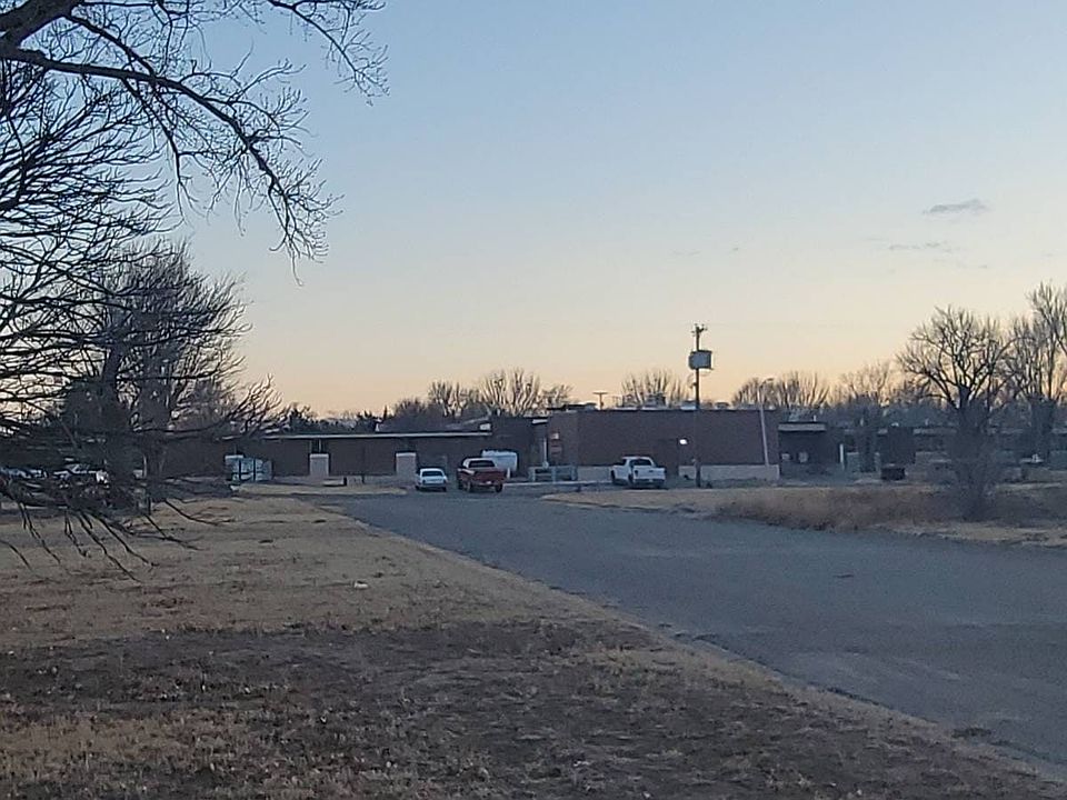 2nd image of 602 Avenue B