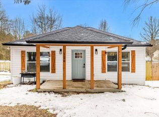 126 Laura Rd, Mooresville, NC 28117