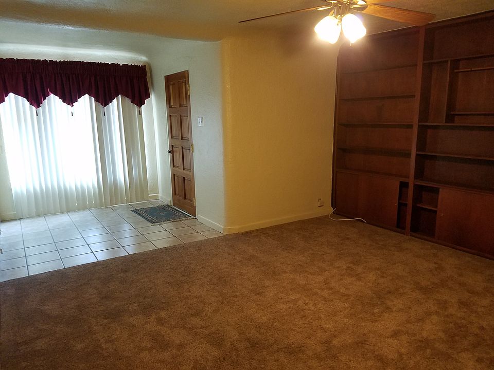 2nd image of 416 Lomaland Dr