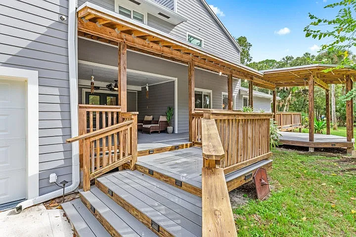 4 bed, 4504 sqft, $6,750 — Photo 4
