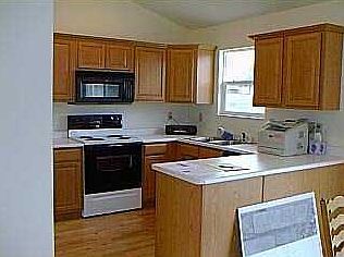 4th image of 605 Fenview Dr #605