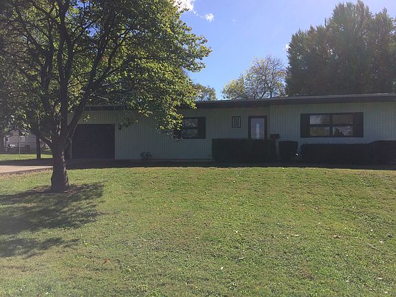 2nd image of 12 Mariposa Ct