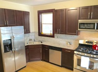 2211 W Giddings St #1, Chicago, IL 60625