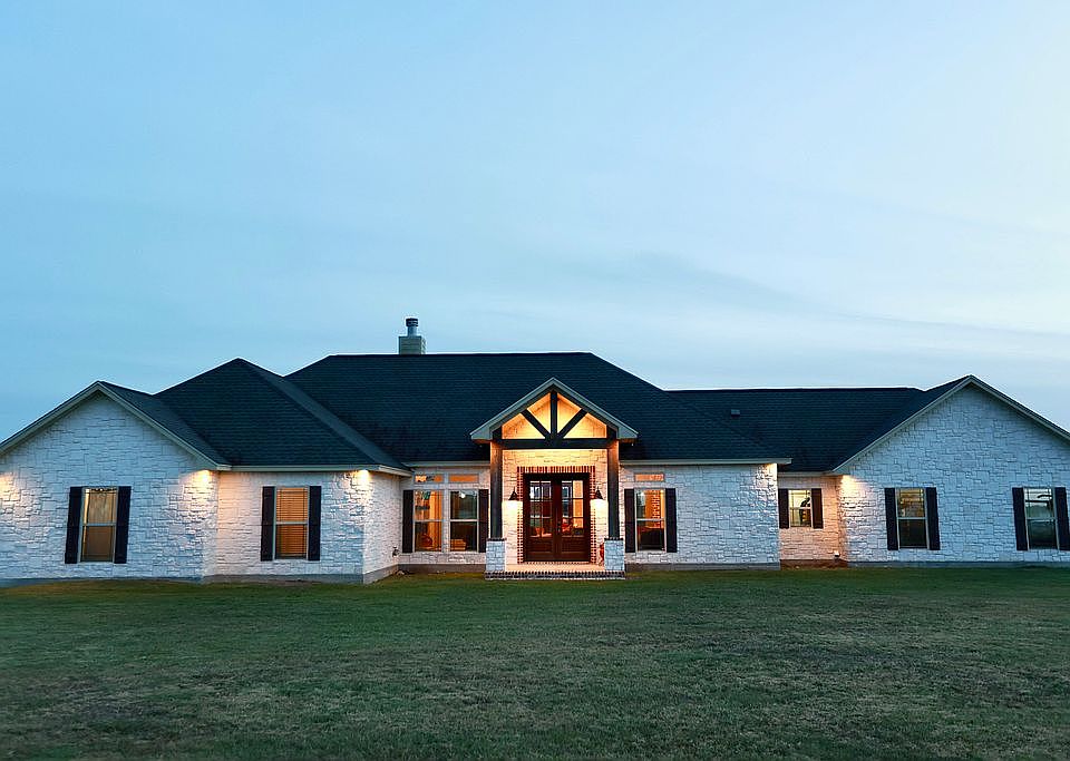 1105 Bauer Rd. Winnie, TX