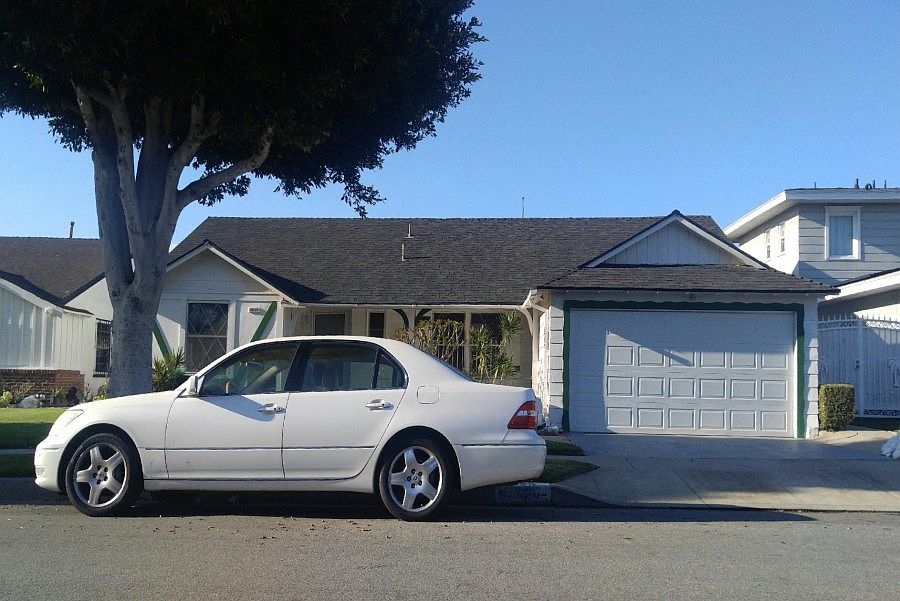 1st image of 2625 W 102nd St