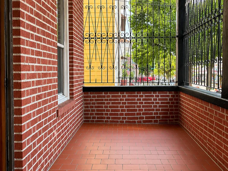 1870 Gleason Ave #1 — Photo 9
