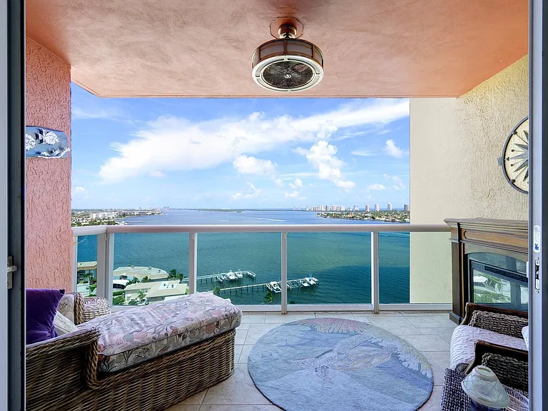 2650 Lake Shore Dr #1602 — Photo 10