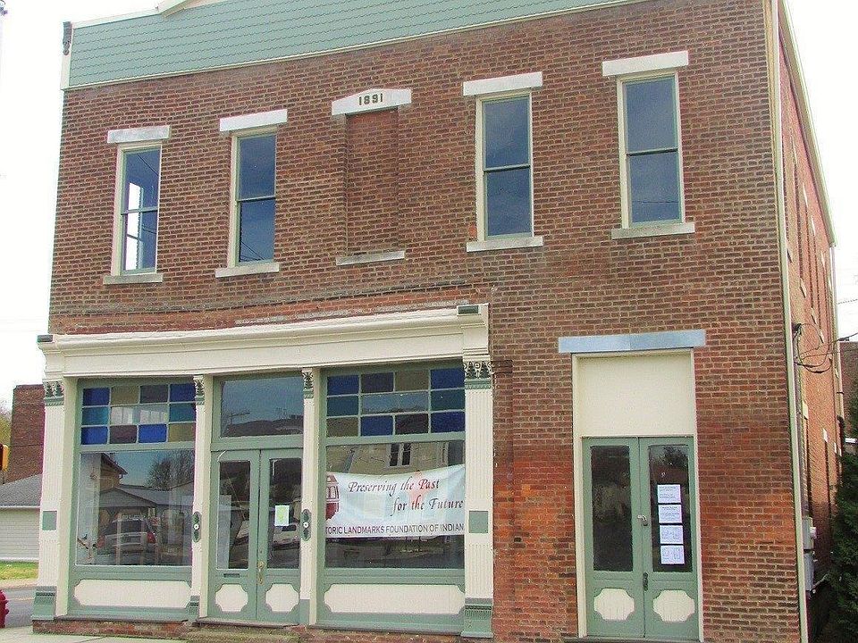 1st image of 121 E Howard St
