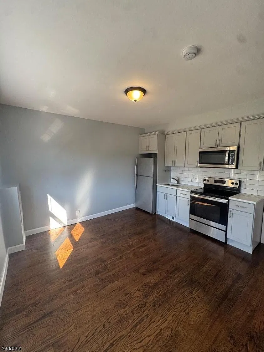 1 bed, 1.0 bath, $1,650 — Photo 1