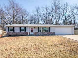 952 Active Dr, Saint Louis, MO