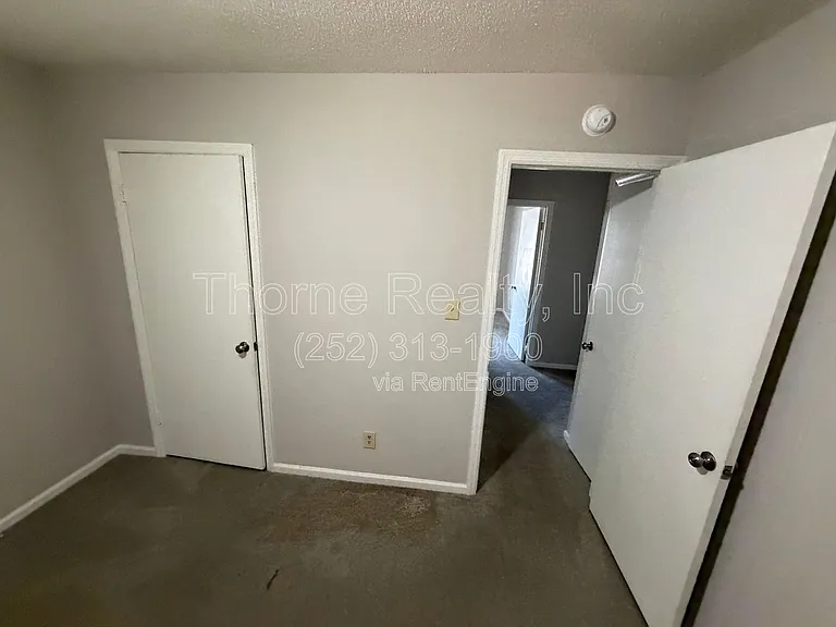 2257 Sherwood Ave — Photo 21