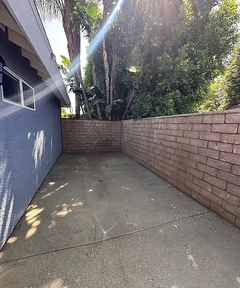 9409 N Orion Ave — Photo 20
