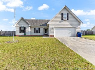 184 Rocky Mountain Dr, Raeford, NC 28376