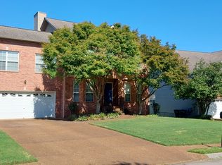 1129 Willowood Rd, Knoxville, TN 37922